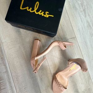 Lulu’s Rose Heels NEW